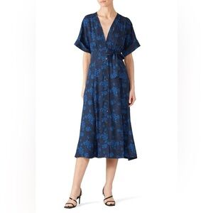 Equipment Femme Size 6 Blue Floral Short Sleeve NAUMAN Midi Wrap Dress
